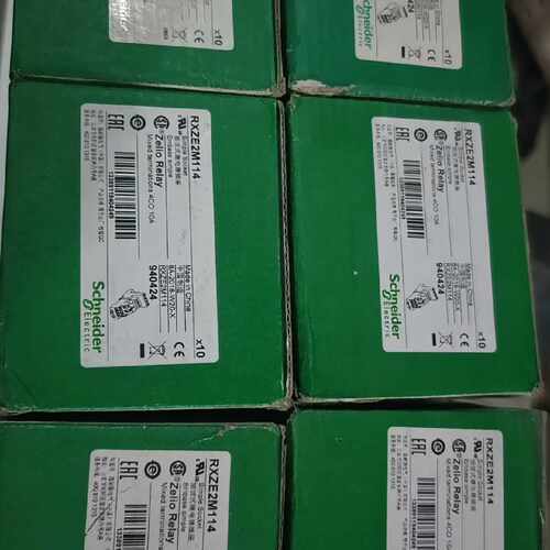 议价施耐德继电器座，RXZE2M114，，一盒10个