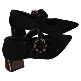 MILLIE'S/妙丽韩版中跟百搭粗跟单鞋女时尚尖头浅口一字扣高跟鞋