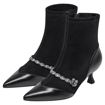 KISSCAT接吻猫25冬新款优雅玛丽珍靴细跟中筒时装靴白色高跟靴女