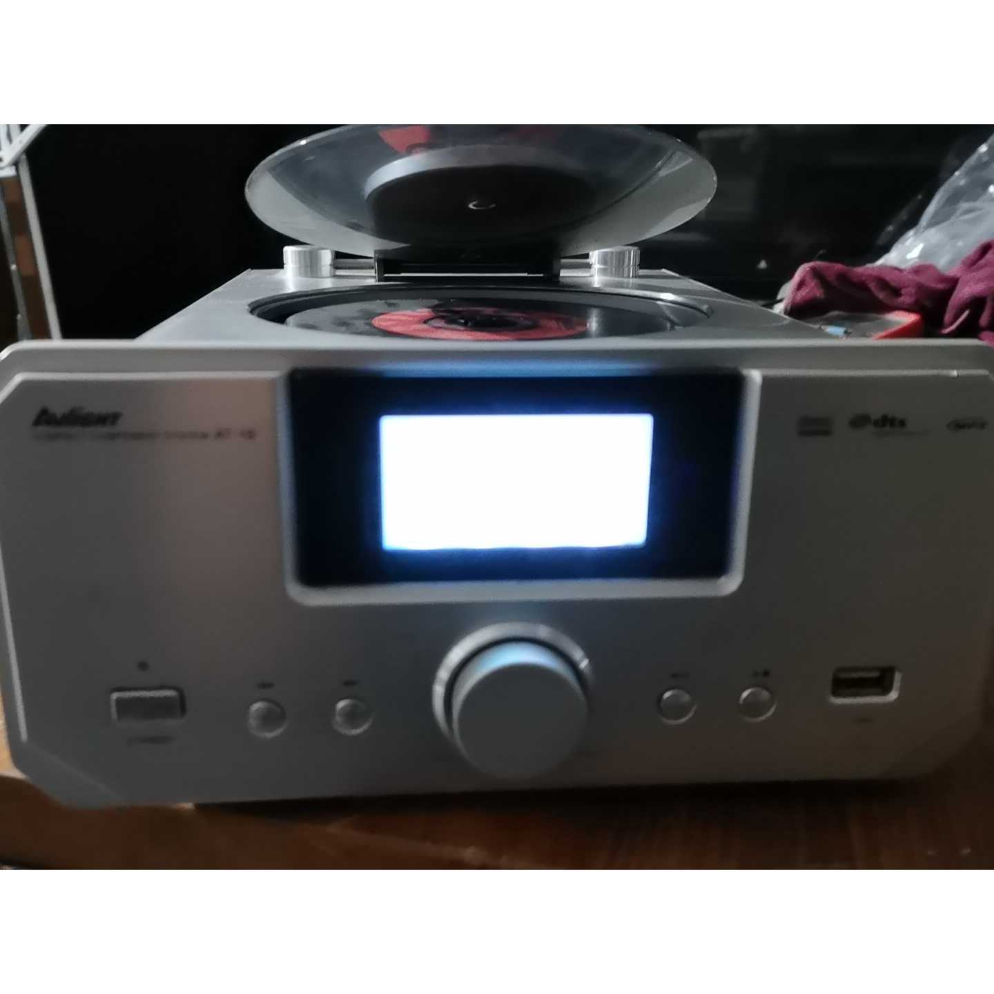 议价爱浪at1b组合音响主机一台品相如图机身全铝合金通电维修