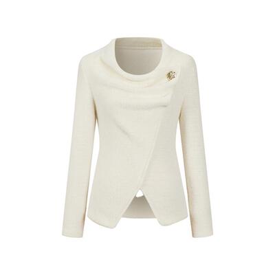 ThreeQuarters毛绒荡领金扣毛衣