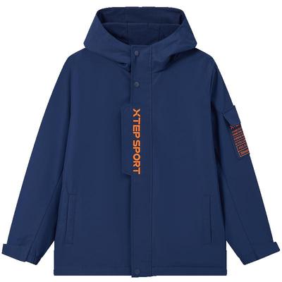 特步童装儿童冲锋衣外套秋冬拜年服新年防风加绒男童过年正品清仓