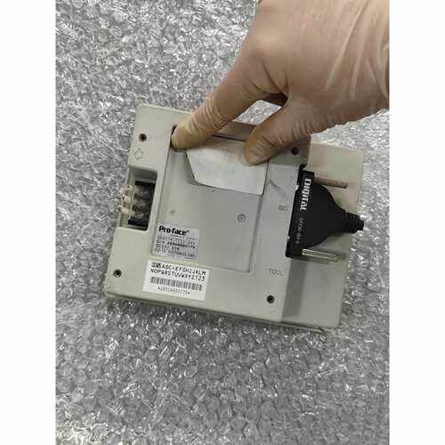 溢价-Pro-face GP377R-TC11-24V触摸屏，