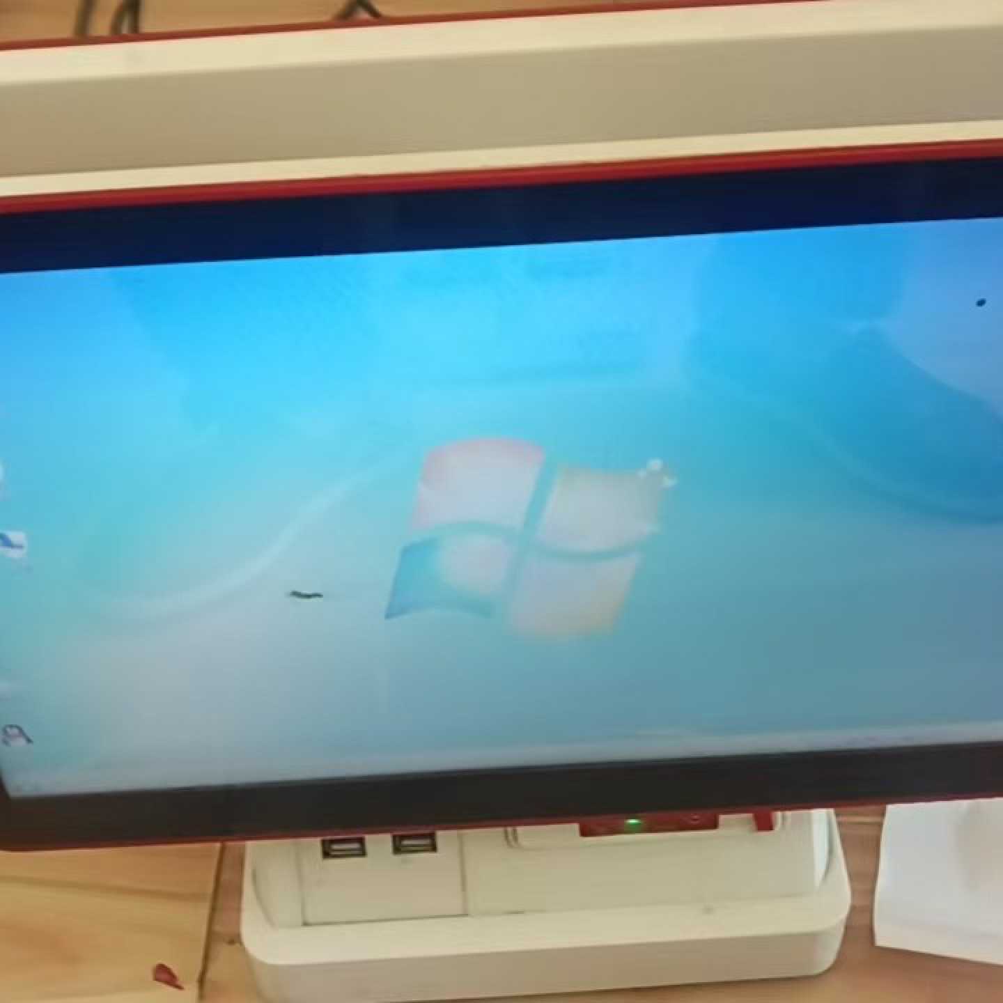议价银一体机 Intel J1800 2G内存 触摸屏 双屏