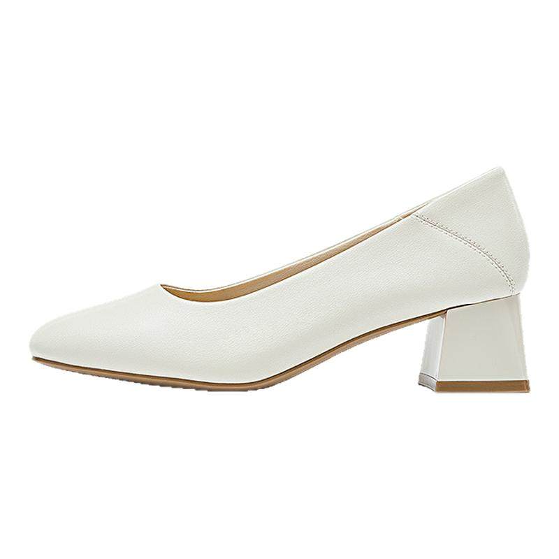 达芙妮粗跟高跟鞋女2026新款春白色软底皮鞋女通勤气质玛丽珍单鞋