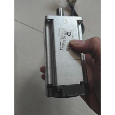 询价下单出售MHMF042L1V2M伺服电机，成色漂亮，带刹车功