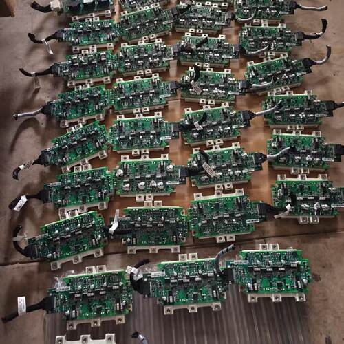 询价-英飞凌IGBT模块FS400R07A1E3，38个，实物