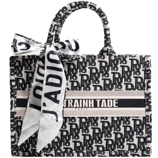 2025新款高级感刺绣单肩包女流行手提通勤托特包购物袋洋气女包