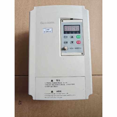 亚泰11千瓦变频器，YTD0110G4T2B1(D2D-W1