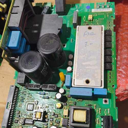 议价丹佛斯FC302变频器驱动板130B6006维修