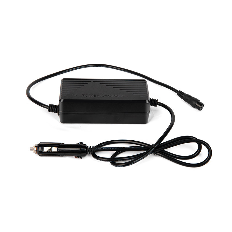 户外移动电源车载充电器点烟器12.6V14.6V锂电池行车智能充电器
