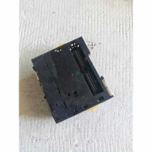 议价欧姆龙CJ2M-CPU11，实物拍摄，成色如图，功能正常，带