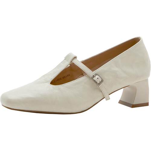 Bata羊皮书里斯舞曲玛丽珍2026春秋新款抓纹软底羊皮单鞋2610DCQ6