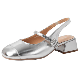 达芙妮凉鞋女款2026新款包头凉单鞋女粗跟银色玛丽珍女鞋凉拖女鞋