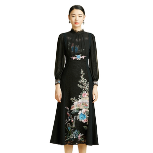 SUSSI/古色黑色立领刺绣泡泡袖连衣裙