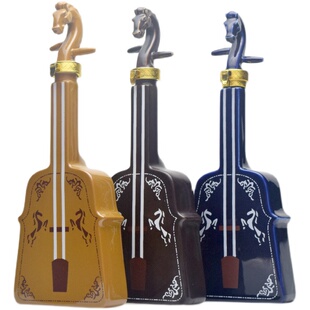 套马人家奶酒内蒙古特产草原马头琴造型42度500ml蓝色礼盒装奶酒