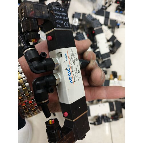 【请询价】亚德客4V130C06有30个带新款线圈电压DC