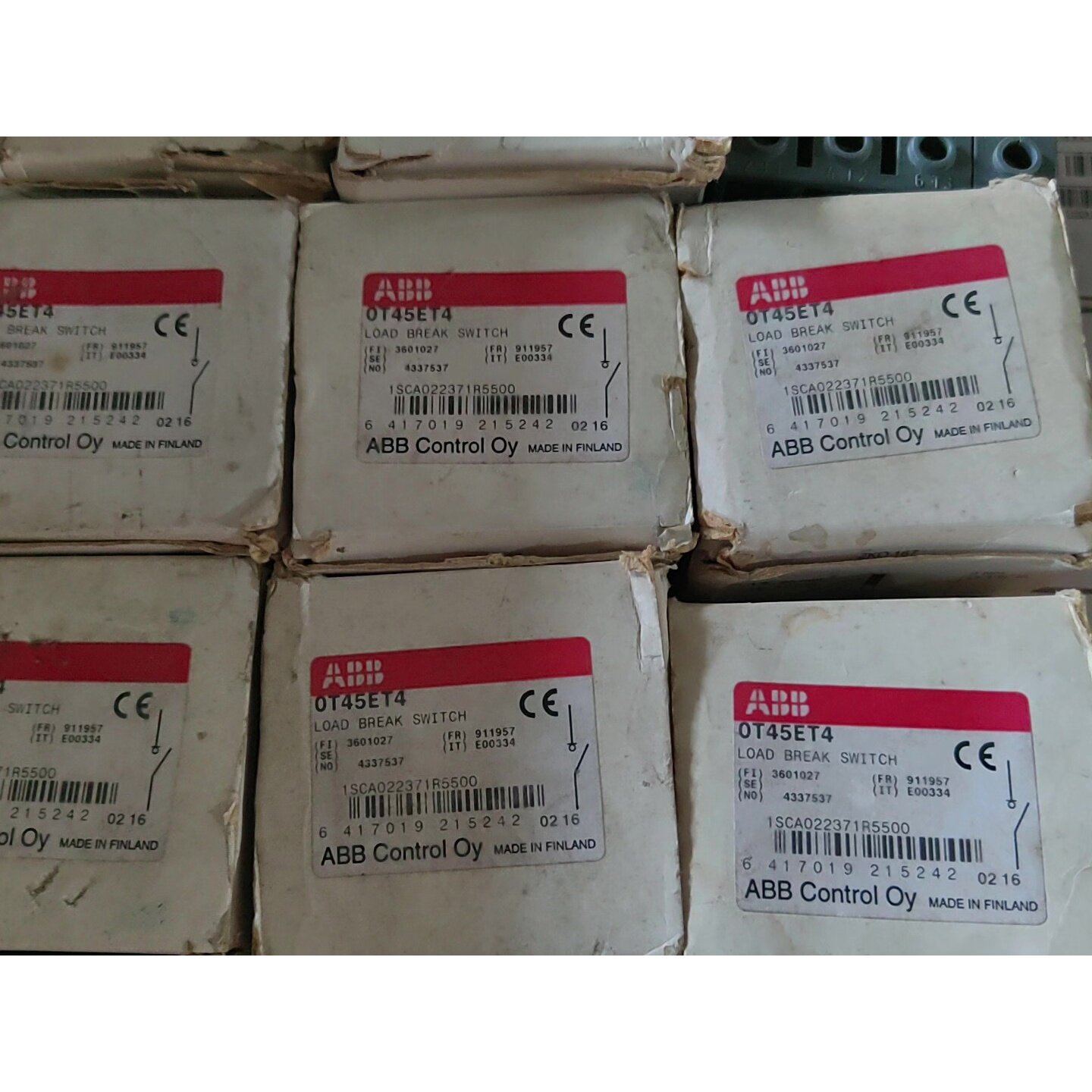 询价下单ABB隔离开关本体OT45ET4 4P 数量9只，40一