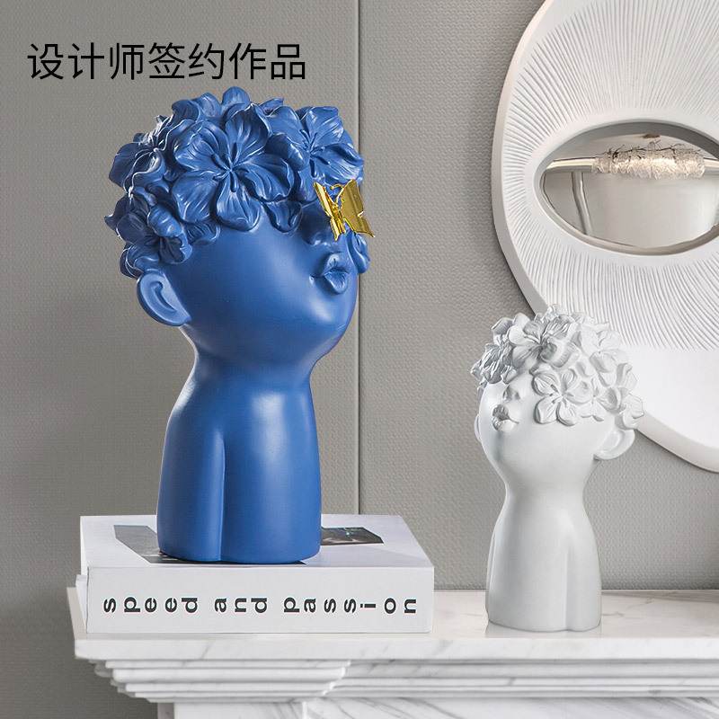 简约风欧式创意树脂人物批发客厅轻电视柜摆件软家居奢酒柜装饰品