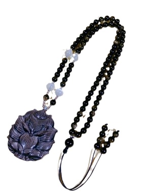 天然银曜石雕刻九尾狐毛衣链