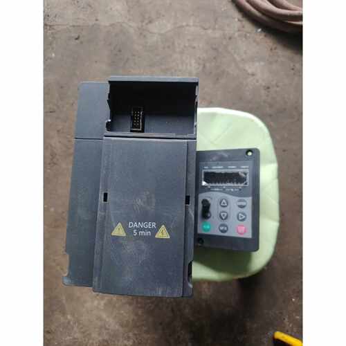 询价下单台达变频器AD600-2R2G-T4-B，2.2KW，三相3