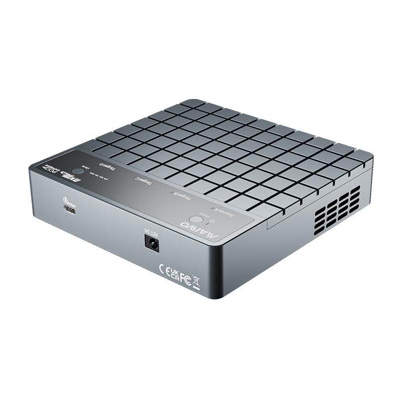 麦沃USB4.0硬盘盒40Gbps一拖三克隆四盘同读写M.2 NVM外置盒K2024