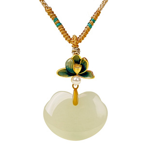 宫里上新和田玉项链女平安锁玉石吊坠玉佩毛衣链生日新年礼物妈妈