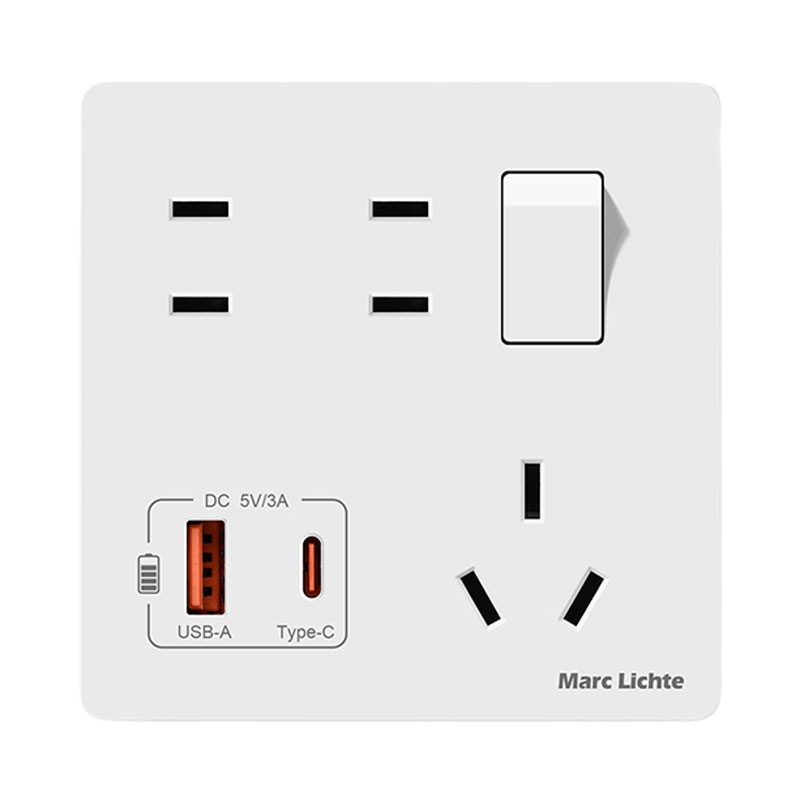 一开七孔USB+TYPE-C/3A快充插座