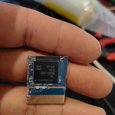 议价SEC 404 KMRX1000BM芯片，拆机带板，成色还可维修
