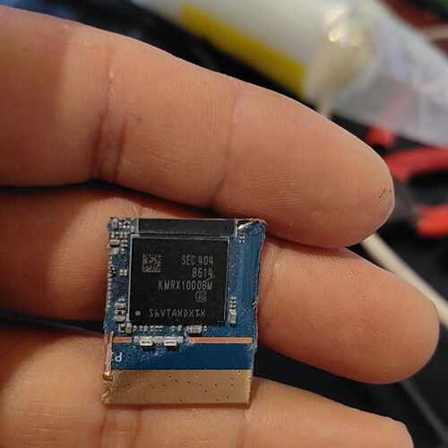 议价SEC 404 KMRX1000BM芯片，拆机带板，成色还可维修
