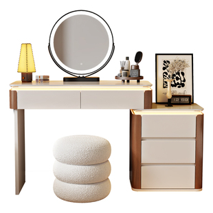 2026年实木烤漆梳妆台现代简约中古奶油风小户型化妆桌收纳柜一体