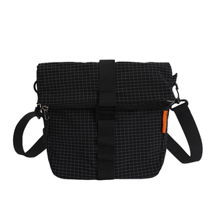格子包包女款2026新款春季时尚轻便休闲百搭单肩包斜挎小包水桶包