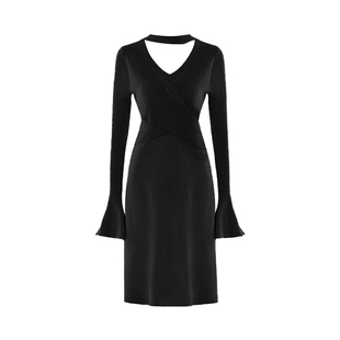 DPLAY黑色镂空领长袖修身针织连衣裙毛衣裙长裙女2026年春