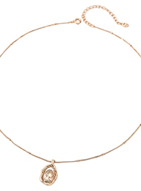 宫廷复古风女王头像母贝项链轻奢小众高级感锁骨链气质时髦颈饰品