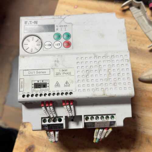 询价下单EATON伊顿变频器 DV1-128D0FB-C20C，1.