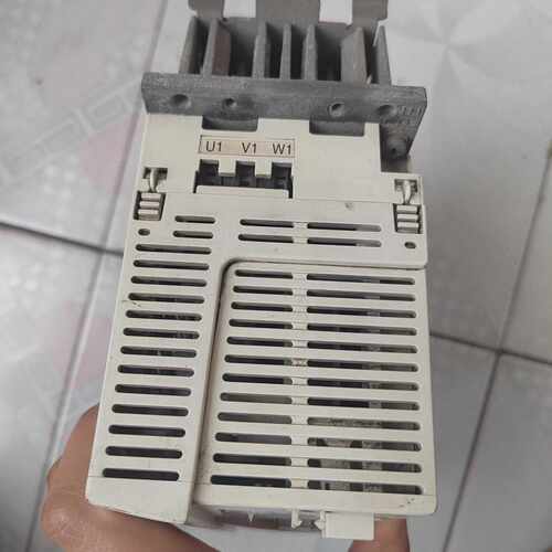 议价ABB变频器ACS143-4K1-3-C 380V维修