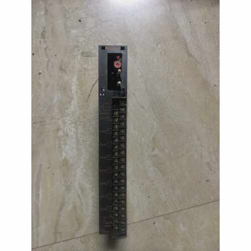 询价PLC模块 A68DAV-S1 件 成色如图。因没条