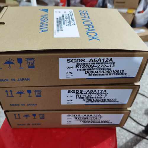 议价SGDS-A3F12A 安川控制器 SGDS-A5F01A SGDS-02A01ARY501全新