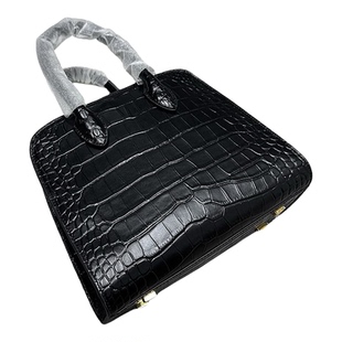 新款黑色鳄鱼纹手提包女士商务托特包真皮大容量公文包