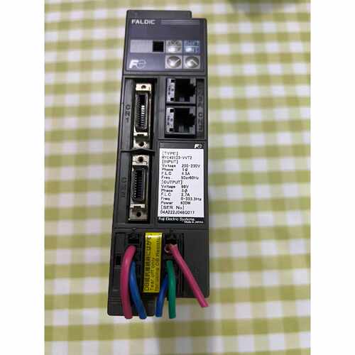询价驱动器 RYC401D3-VVT2，400W功率，输入2