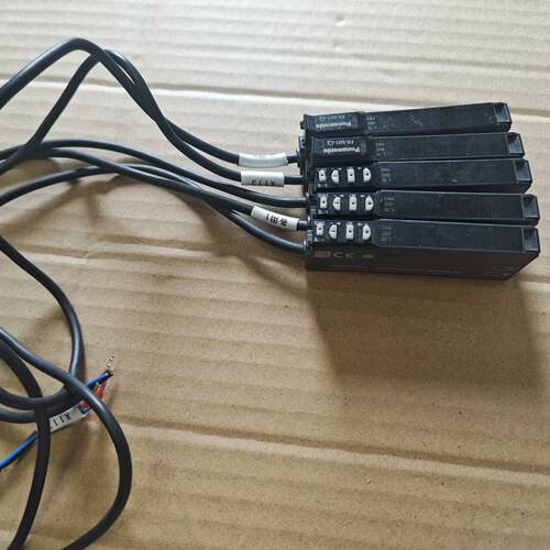 询价-光纤传感器 FX-501-C2 5个一起20 不