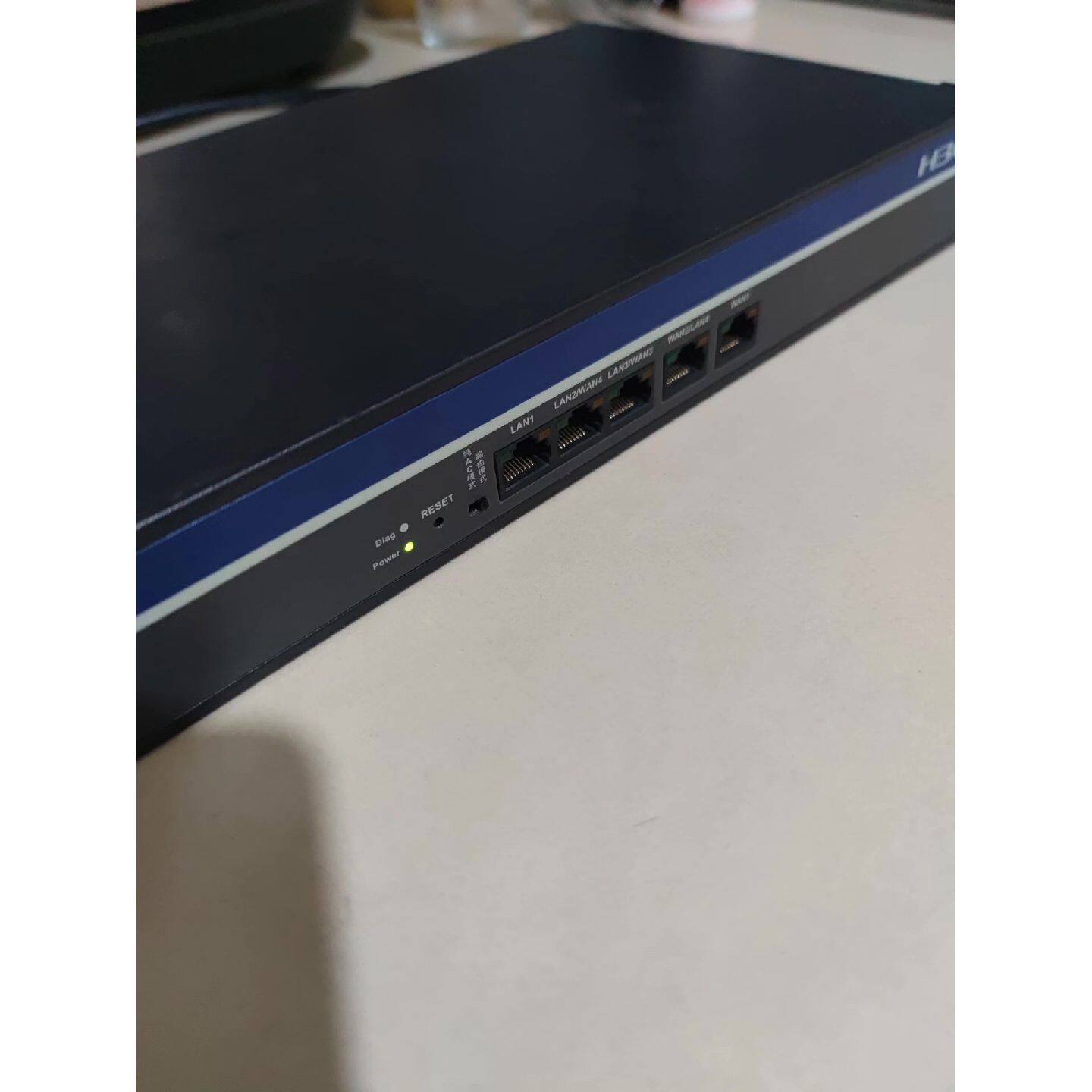 议价GR2200千兆二手路由器一台,功能正常,成色