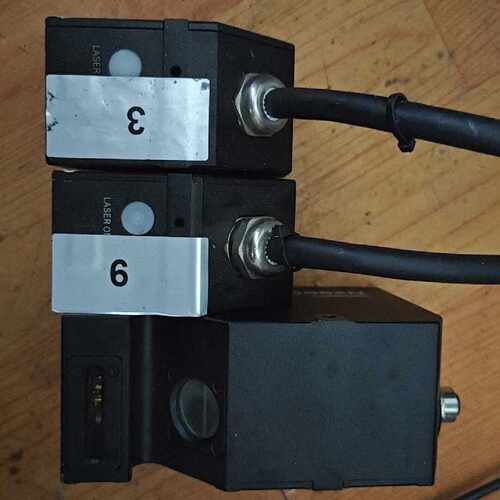 溢价-SSZN激光头，型号SR6030，有两个，SR8020Y，一