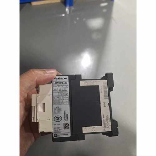 LC1D09-C交流接触器，线圈DC24V，额定380议价