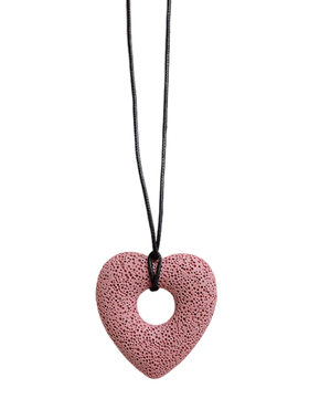 彩色镂空火山石爱心项链女