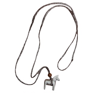 知笔墨2025初秋新品手工999银吊坠小马檀木珠显贵项链丨马到成功