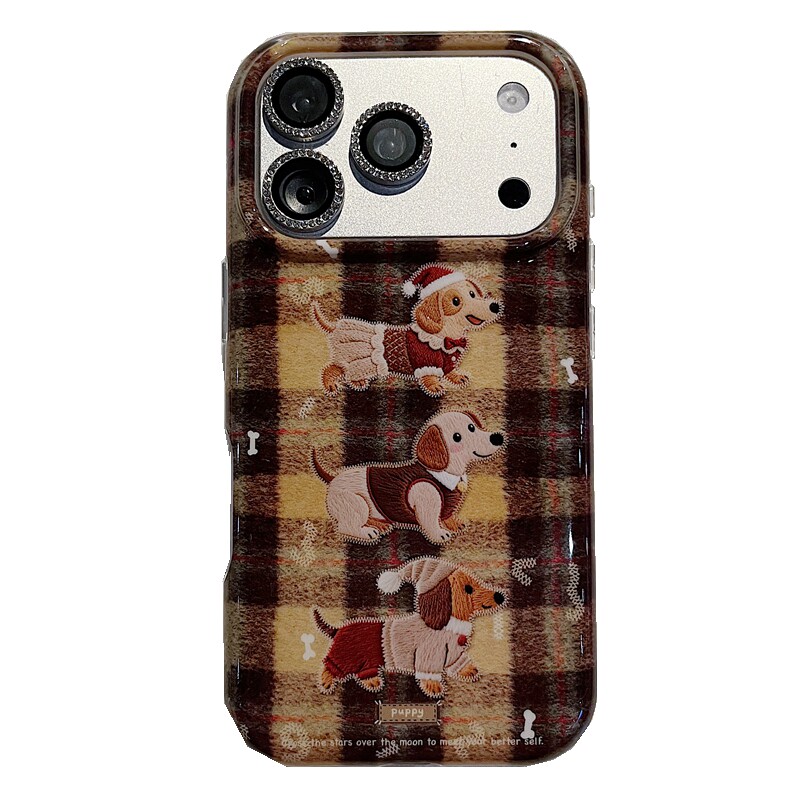 适用苹果系列iPhone18新款手机壳17promax/15promax刺绣腊肠狗16promax/14promax半包大孔防摔网红女款保护套