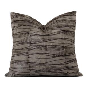 蒂芙家居现代抽象艺术棕黑色皮草条纹抱枕酒店样板房高端靠垫靠枕