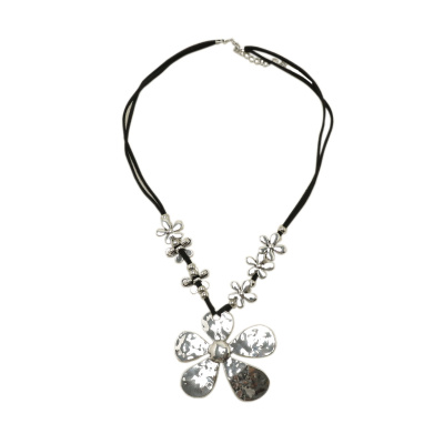 复古高级感花朵吊坠项链女