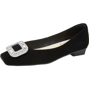 康莉真皮水钻方扣平底鞋2025秋季新款舒适通勤高跟鞋加宽大码女鞋